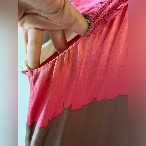 BCBGMAXZARIA 100 % Silk Colorful Women's Top Small - Picture 3 of 10